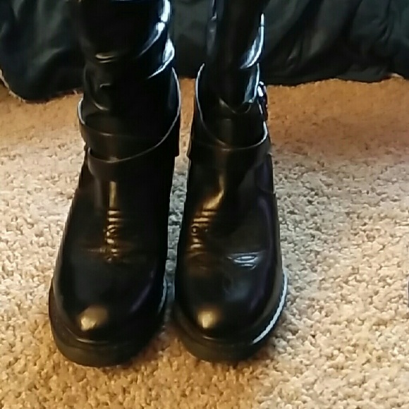 Boots - Picture 2 of 4